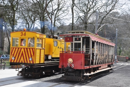 89 years seperates these two members of the M.E.R fleet - Car No.33 of 1906 and Locomotive No.34 of 1995 stand in Laxey Station on motorman training and permanent way duties respectively. © Andrew Scarffe